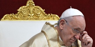 El Vaticano lanza aplicación para orar junto al Papa desde la Internet