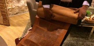 Israel recupera pergamino de la Torá con más 500 años de Antigüedad